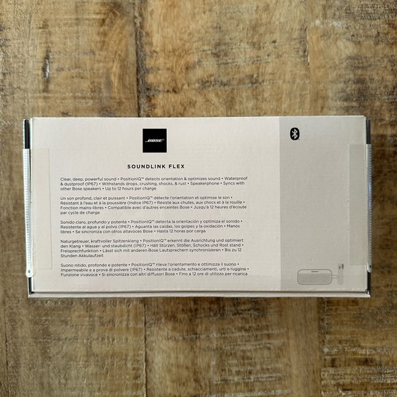 Bose Soundlink Flex Speaker black BRAND NEW IN SEALED BOX - Picture 3 of 5